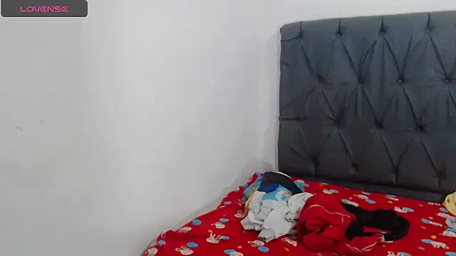 Snapshot of deborahotts chatting on November 3, 5:25 pm deborahotts online show from November 3, 5:25 pm