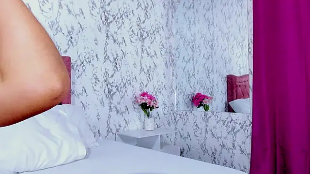 Snapshot of SofiiFoox chatting on November 14, 11:20 am SofiiFoox online show from November 14, 11:20 am