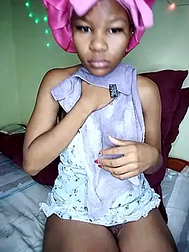 Seductive Yellow Titties online show from January 13, 5:13 am