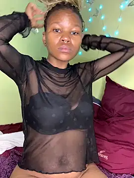 Seductive Yellow Titties online show from March 27, 1:33 am