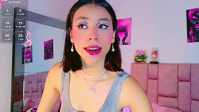 ScarlettLuxe online show from February 8, 8:23 pm