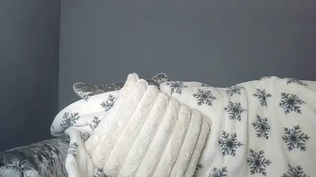 OliviaRyan22 online show from December 5, 8:34 am