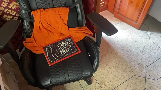 Snapshot of JUSTFORRICH chatting on October 25, 2:02 pm JUSTFORRICH online show from October 25, 2:02 pm