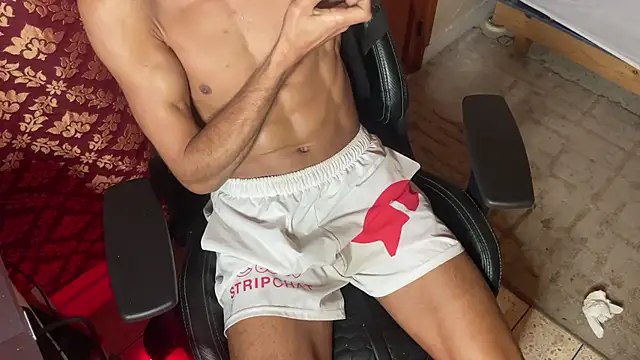 Snapshot of JUSTFORRICH chatting on November 8, 5:01 pm JUSTFORRICH online show from November 8, 5:01 pm