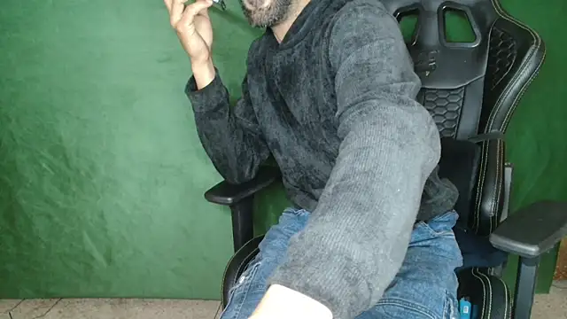 JUSTFORRICH online show from April 8, 5:57 pm