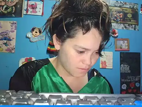 Snapshot of chanito_1421 chatting on November 10, 9:14 pm chanito 1421 online show from November 10, 9:14 pm