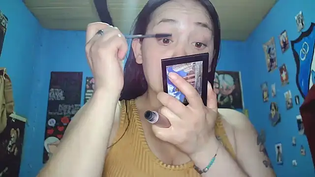 Snapshot of chanito_1421 chatting on December 18, 6:47 pm chanito 1421 online show from December 18, 6:47 pm