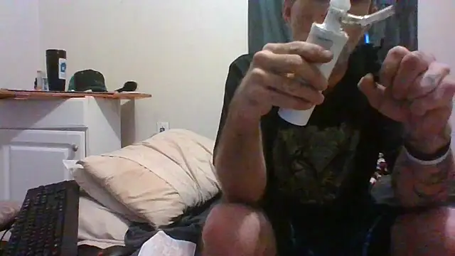 jarjar83 online show from November 15, 9:50 am