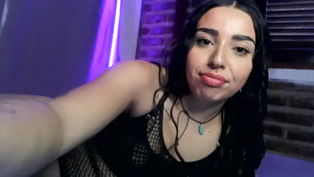 Snapshot of sweetbrunette22 chatting on December 1, 4:34 pm sweetbrunette22 online show from December 1, 4:34 pm