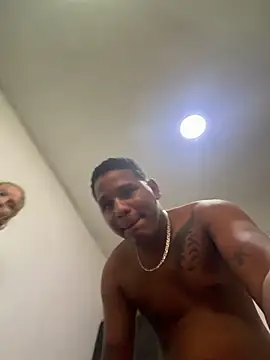 Morenovergon2003 online show from April 21, 6:01 pm