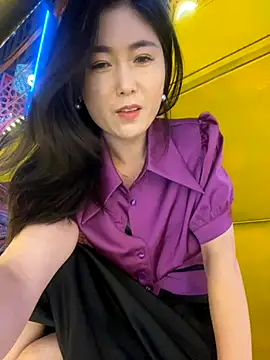 Snapshot of xtt1689999 chatting on October 6, 12:02 pm xtt1689999 online show from October 6, 12:02 pm