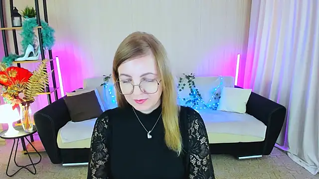 YourUniverser online show from September 13, 9:42 am