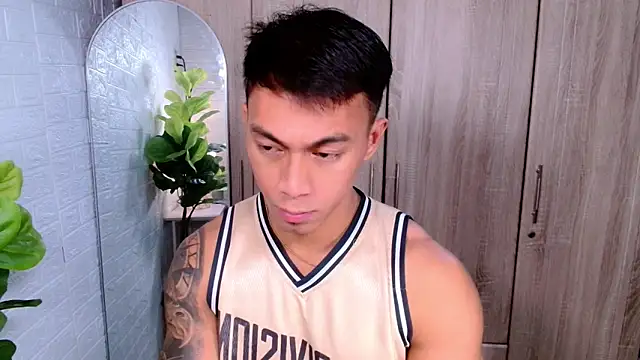 PinooyMilker online show from October 27, 1:53 am