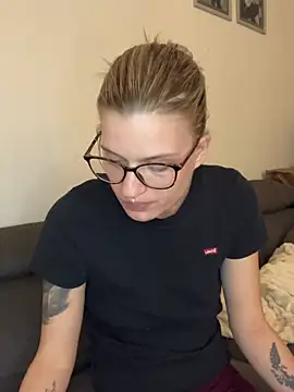 Lesamantssexy online show from April 8, 7:47 pm