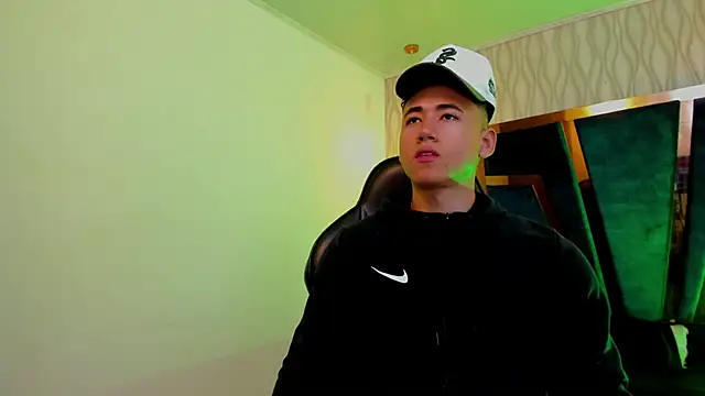 Draven Marceaux online show from September 26, 11:14 am