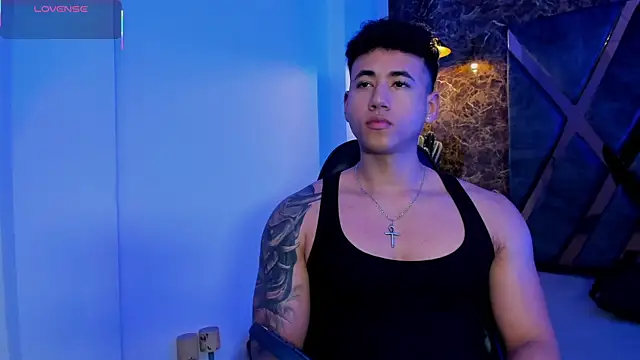 Draven Marceaux online show from April 15, 11:28 am