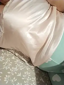 zerdaliii online show from February 11, 10:04 pm