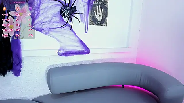 Snapshot of Sexxchubby chatting on October 22, 10:42 pm Sexxchubby online show from October 22, 10:42 pm