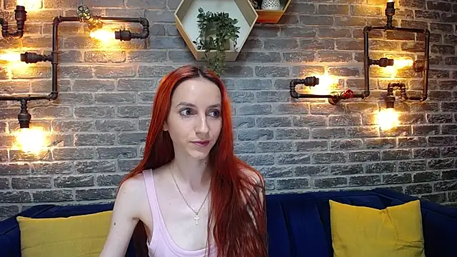Julia Jae online show from October 9, 6:22 am
