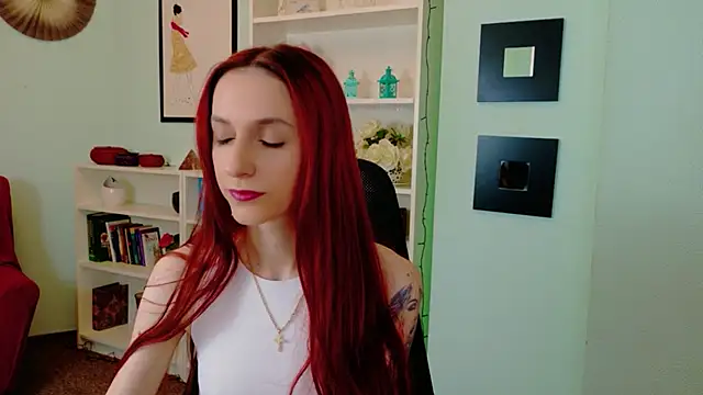 Julia Jae online show from January 18, 5:33 am