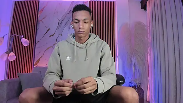 JulienSaint online show from January 9, 11:13 am