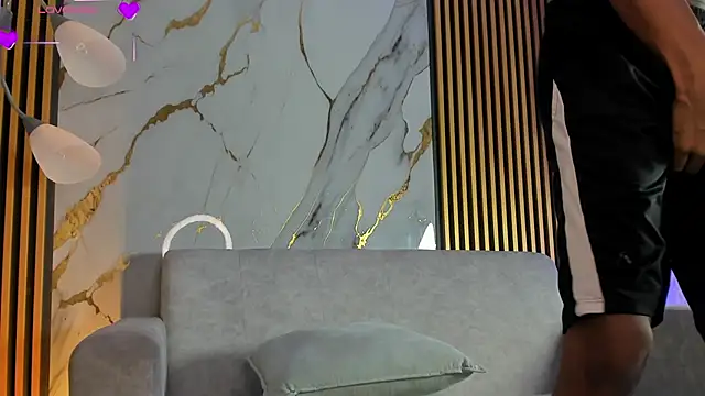 JulienSaint online show from February 25, 11:42 am