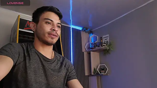 Snapshot of Bastian_MCcormick chatting on September 11, 12:16 pm Bastian MCcormick online show from September 11, 12:16 pm