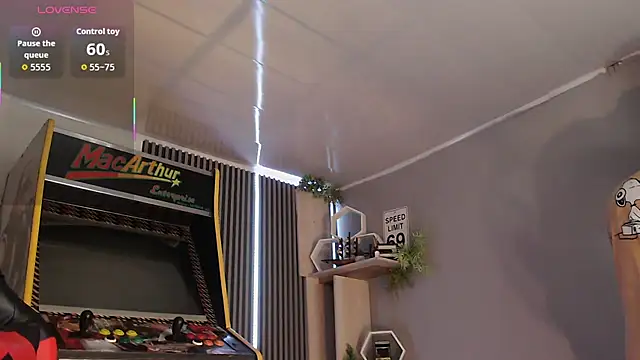 Snapshot of Bastian_MCcormick chatting on September 18, 3:25 pm Bastian MCcormick online show from September 18, 3:25 pm