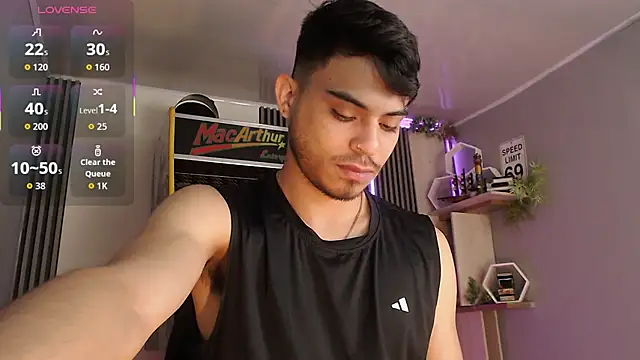 Snapshot of Bastian_MCcormick chatting on October 11, 12:26 pm Bastian MCcormick online show from October 11, 12:26 pm