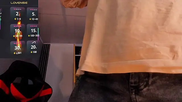 Snapshot of Bastian_MCcormick chatting on October 14, 1:01 pm Bastian MCcormick online show from October 14, 1:01 pm