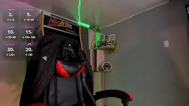 Snapshot of Bastian_MCcormick chatting on October 19, 6:03 am Bastian MCcormick online show from October 19, 6:03 am