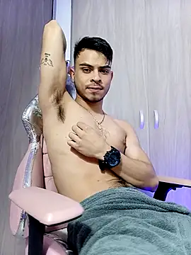 Snapshot of Bastian_MCcormick chatting on October 20, 11:27 pm Bastian MCcormick online show from October 20, 11:27 pm