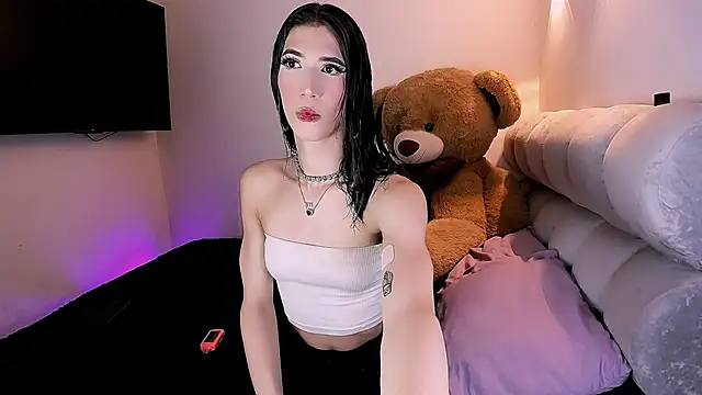 fhalon foxxxys  online show from April 15, 7:15 am