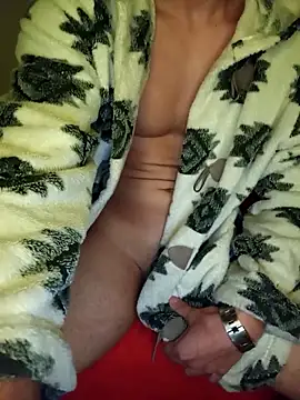 samio37 online show from March 3, 9:21 pm