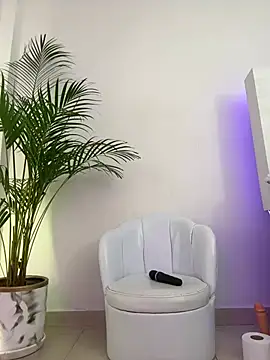 Ariana2017 online show from April 11, 10:36 pm