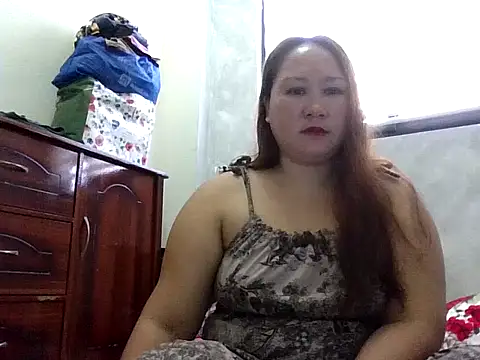 prettywetmom88 online show from January 9, 1:41 am