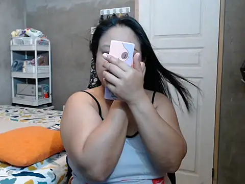 Snapshot of jengrey chatting on October 25, 11:54 pm jengrey online show from October 25, 11:54 pm