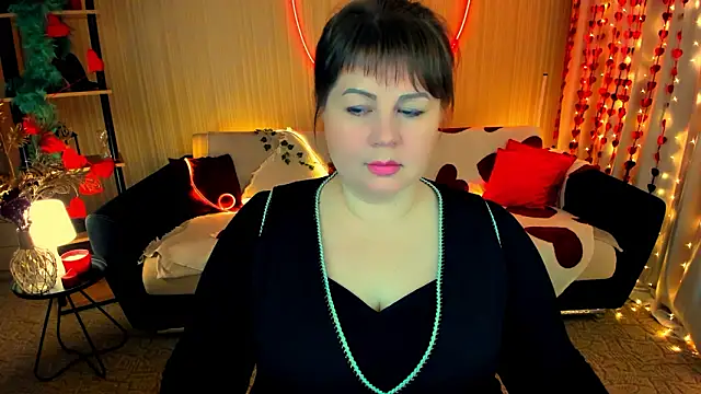 CrystaalStaar online show from February 24, 8:40 pm