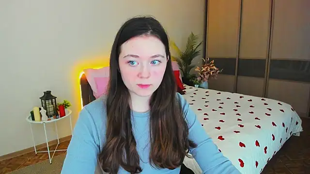 AlluringLookk online show from April 2, 4:48 pm