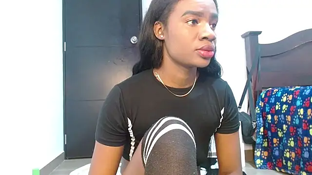 Snapshot of violeta24 chatting on October 28, 10:45 pm violeta24 online show from October 28, 10:45 pm