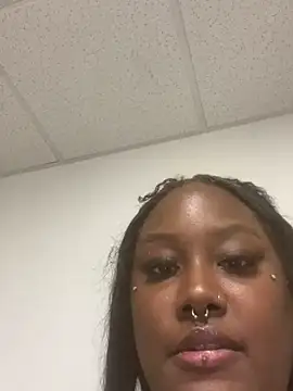 Cocomamii1 online show from March 6, 4:20 am