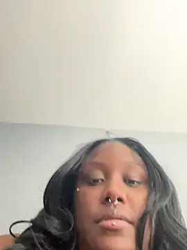 Cocomamii1 online show from March 13, 6:36 pm