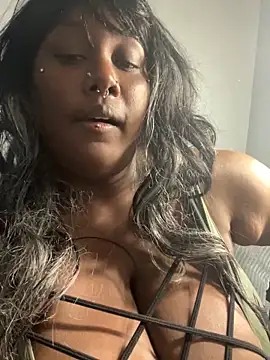 Cocomamii1 online show from April 12, 11:32 pm