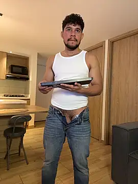 austin spears  online show from April 16, 12:11 am