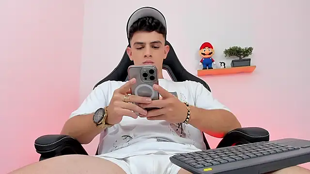 Mikecooper online show from February 17, 3:47 am