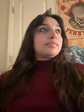 CharmingMaddie online show from November 27, 6:15 am