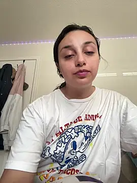 CharmingMaddie online show from June 1, 4:52 pm