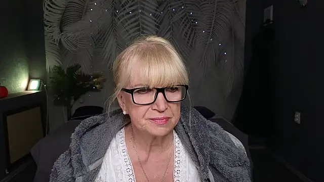 Sabina Ros online show from October 3, 7:16 am