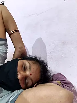 Love-pari077 online show from January 6, 12:36 am