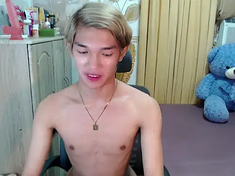 fuckerfriendsxx online show from June 2, 1:13 pm